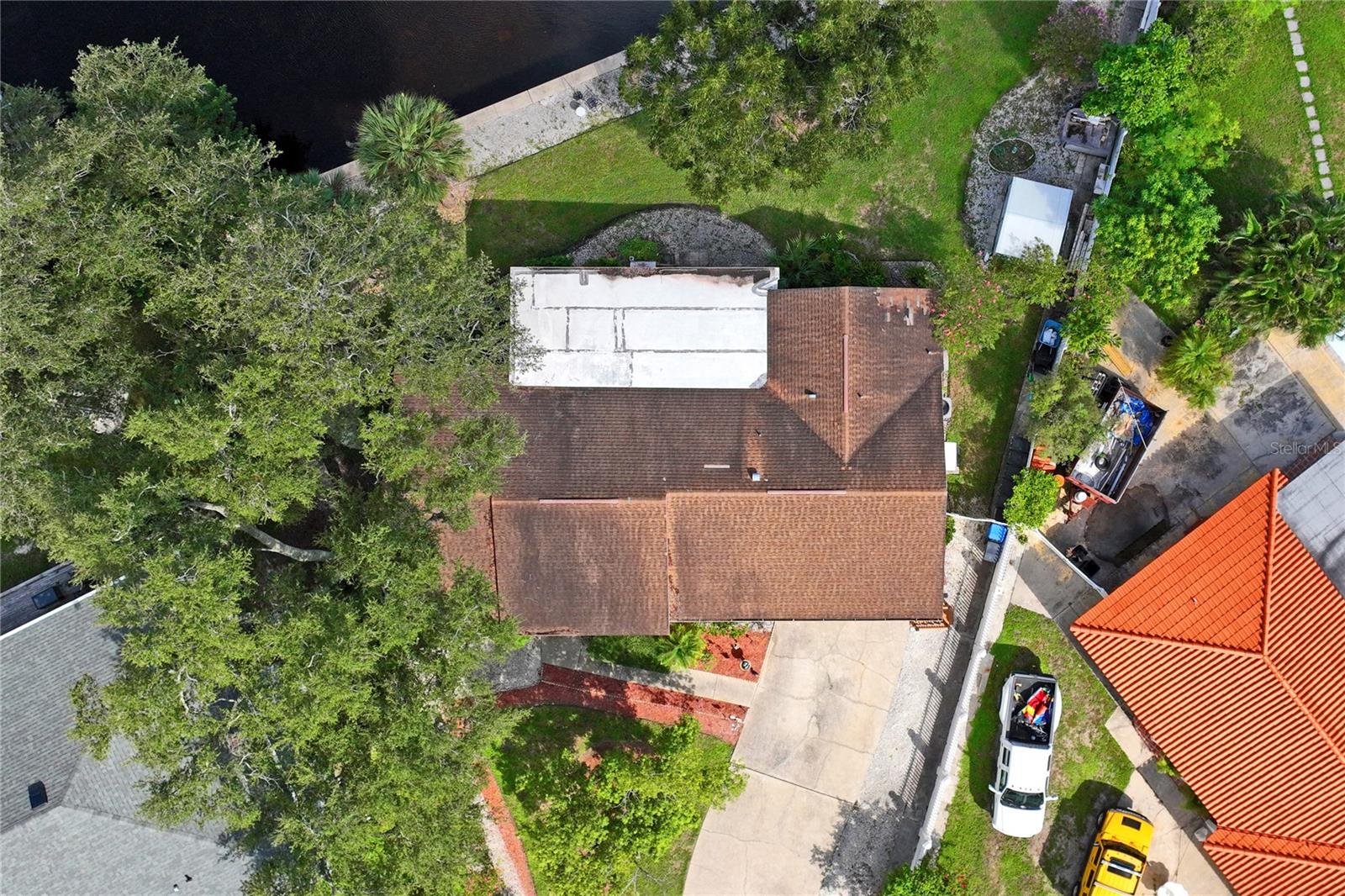 10739 DRUMMOND RD