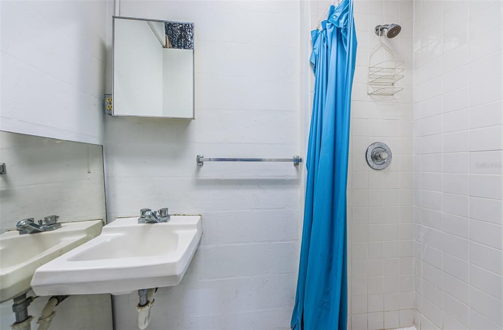 3324 BRIAR CLIFF DRIVE