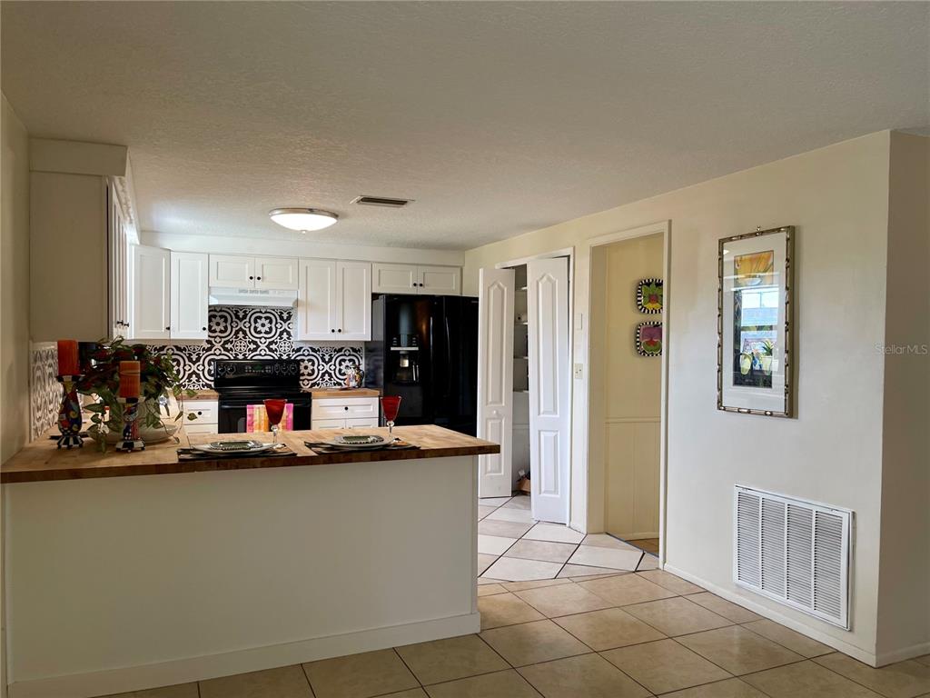 5250 DAWN LANE