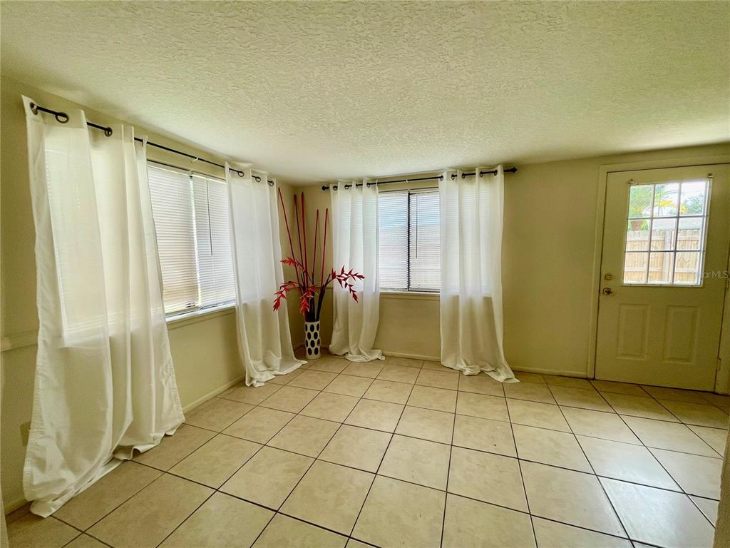 5250 DAWN LANE