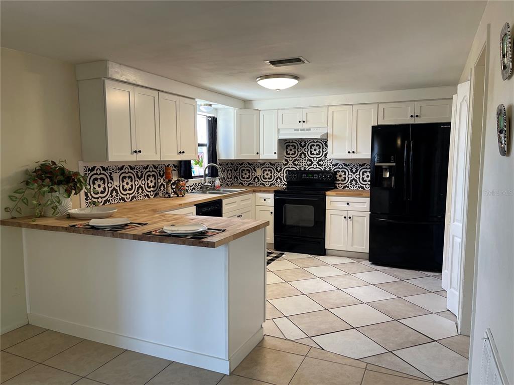 5250 DAWN LANE