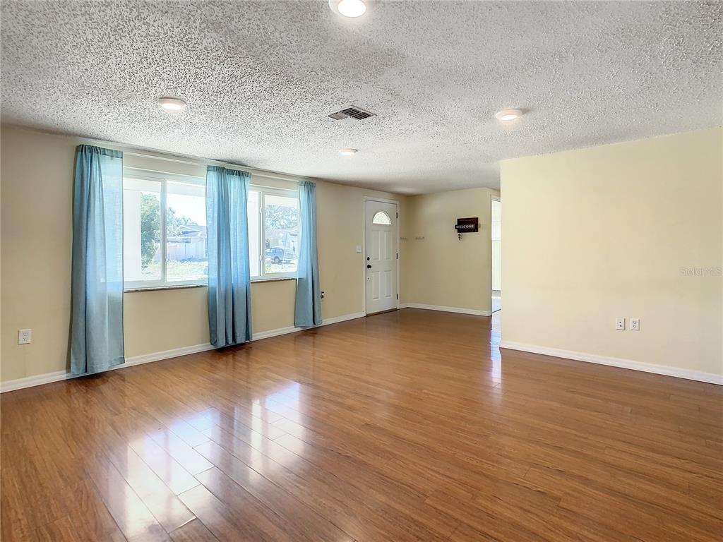11605 NEWELL DRIVE