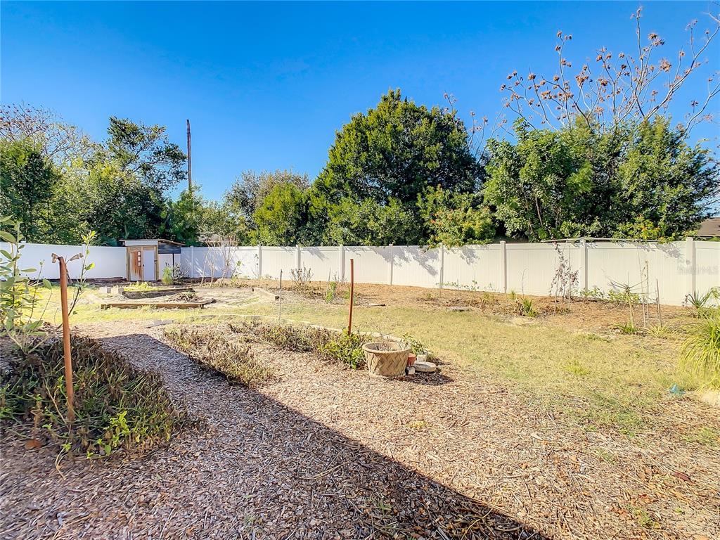 11605 NEWELL DRIVE