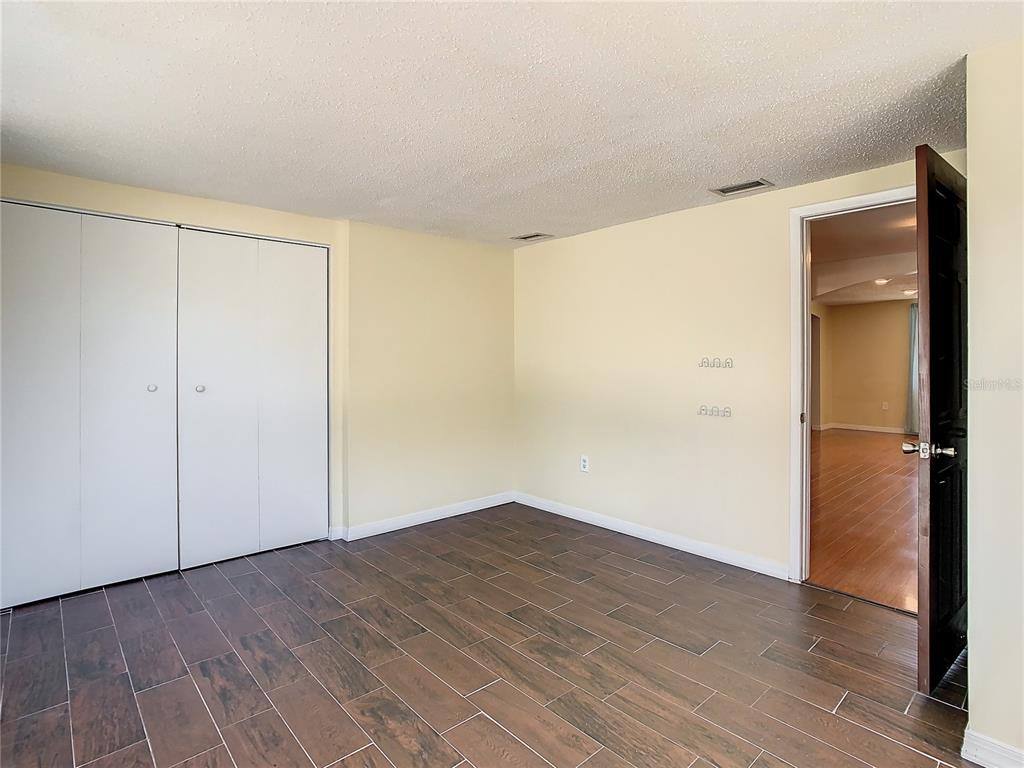 11605 NEWELL DRIVE