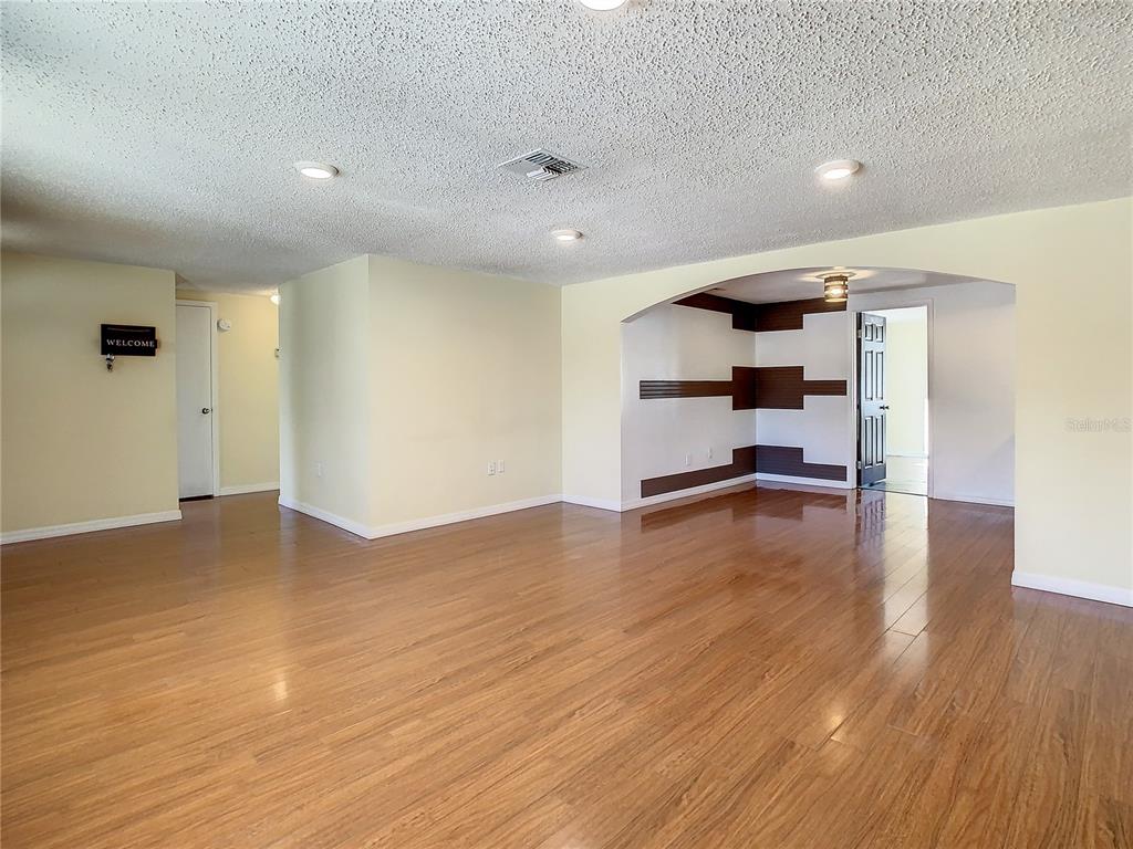 11605 NEWELL DRIVE