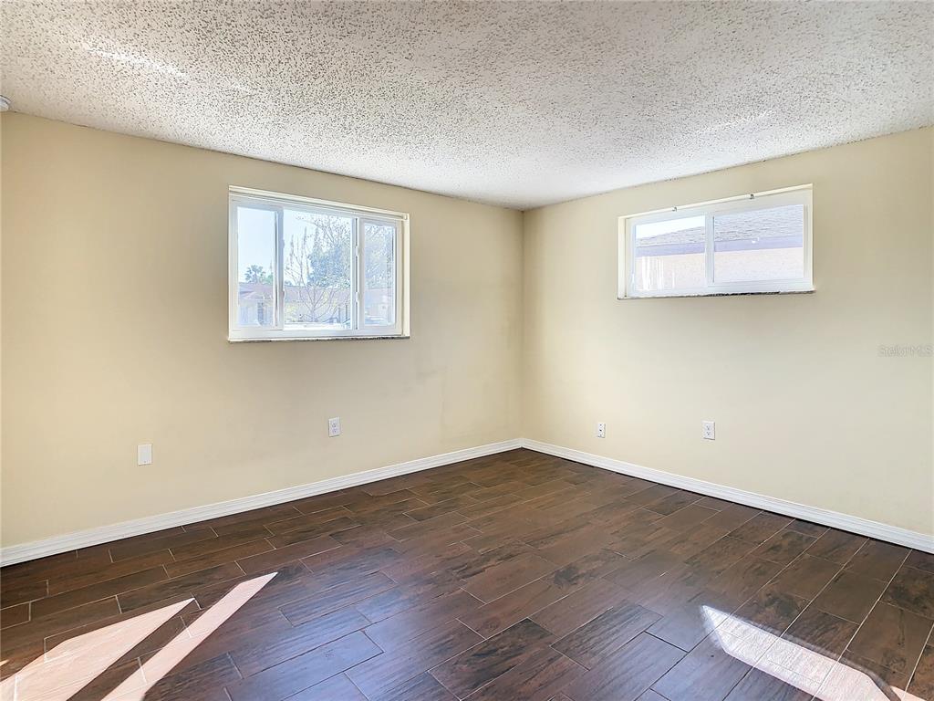 11605 NEWELL DRIVE
