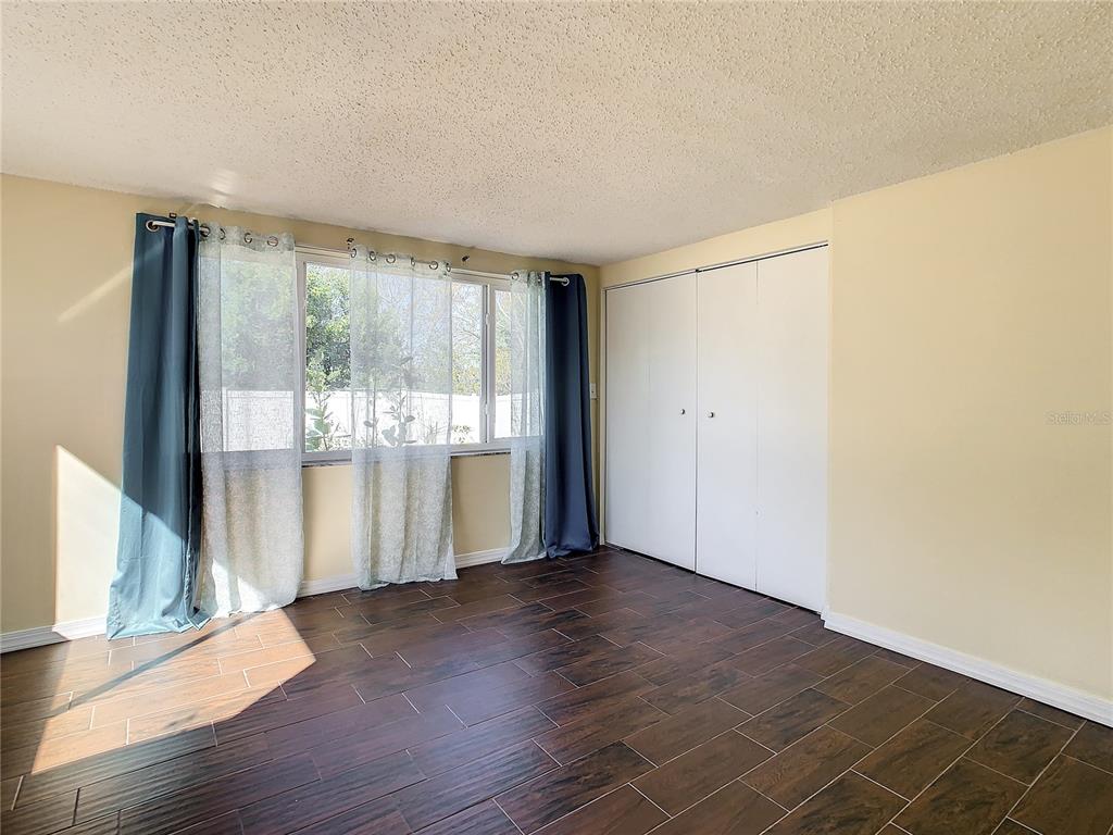 11605 NEWELL DRIVE