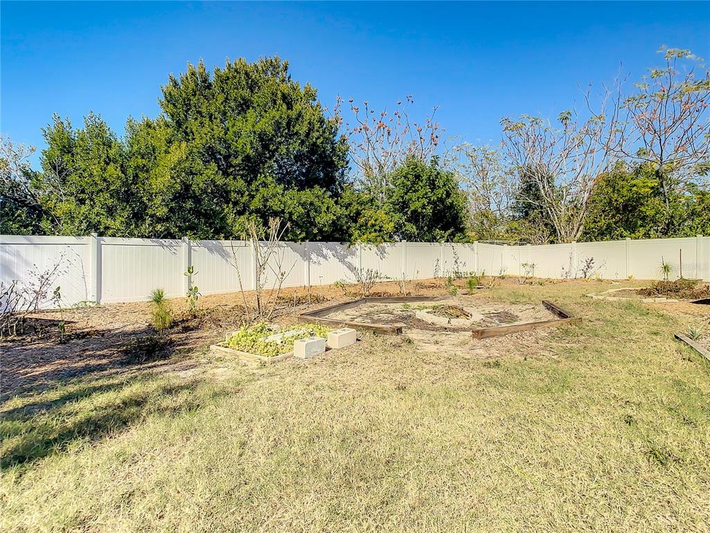 11605 NEWELL DRIVE