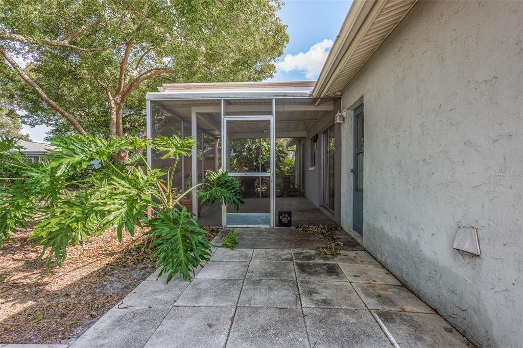 7449 COMO DRIVE