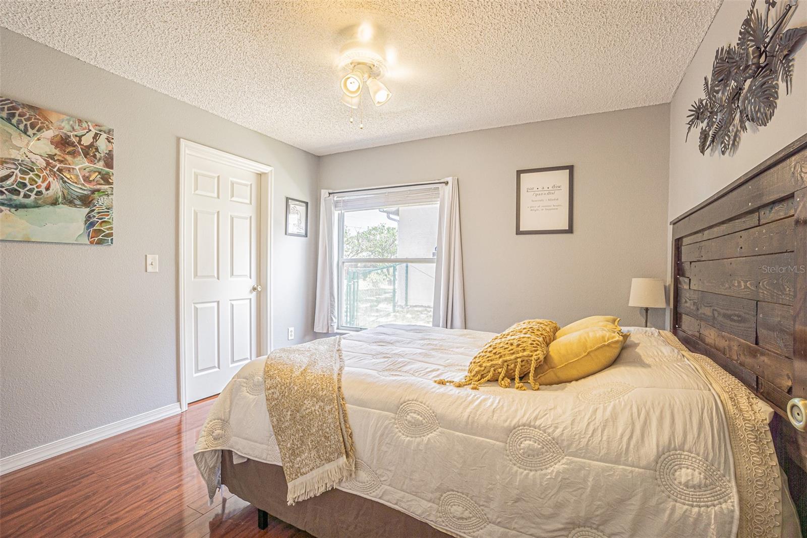 6336 HALIFAX DR