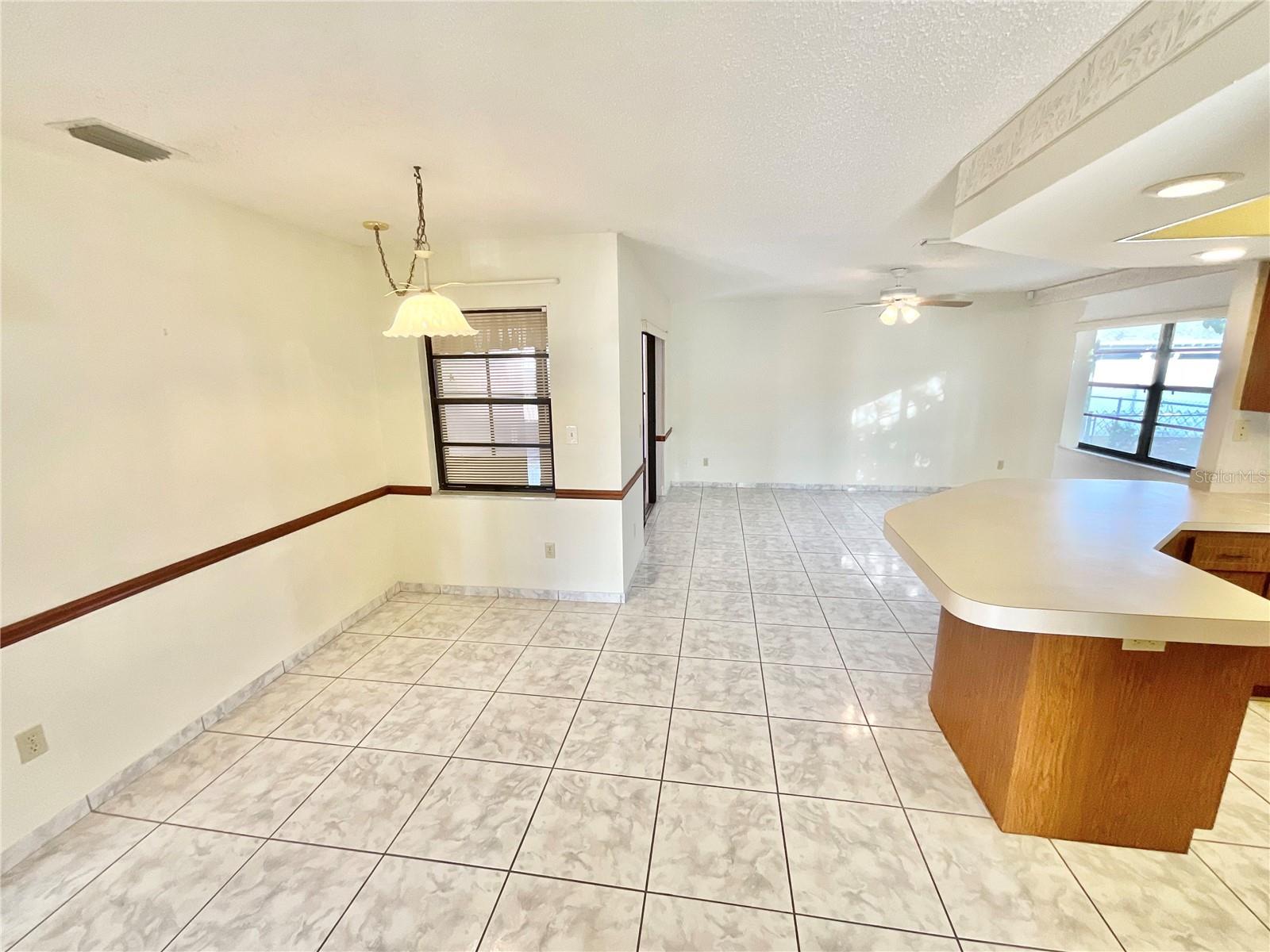 1132 GREENLEA DRIVE