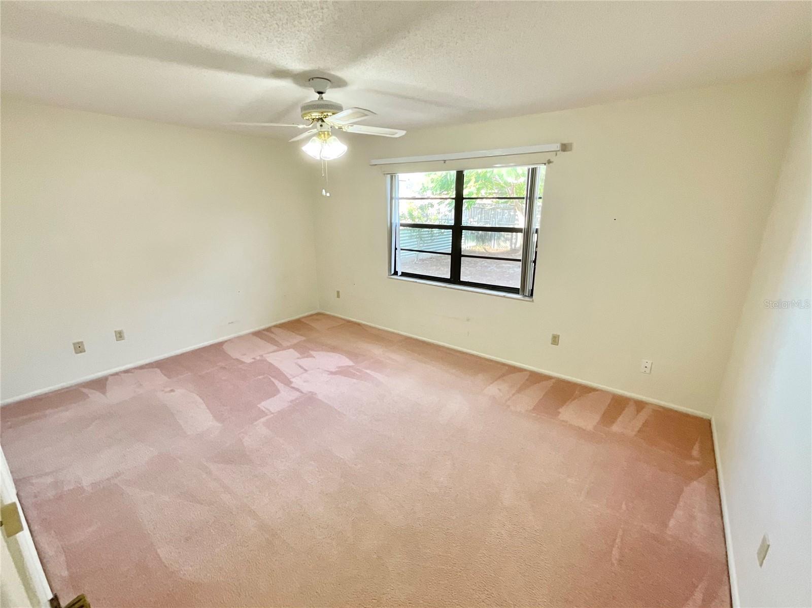 1132 GREENLEA DRIVE