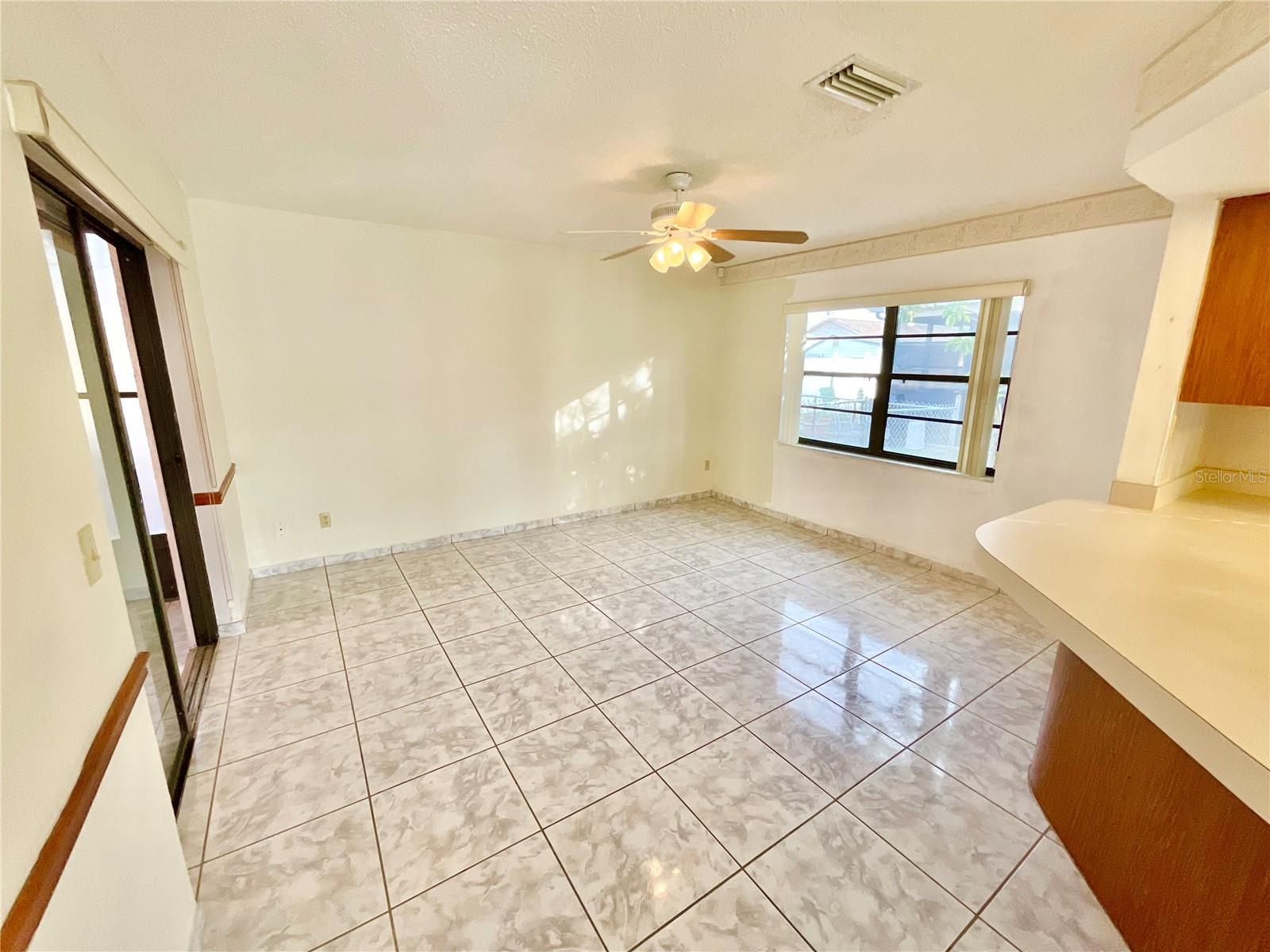 1132 GREENLEA DRIVE