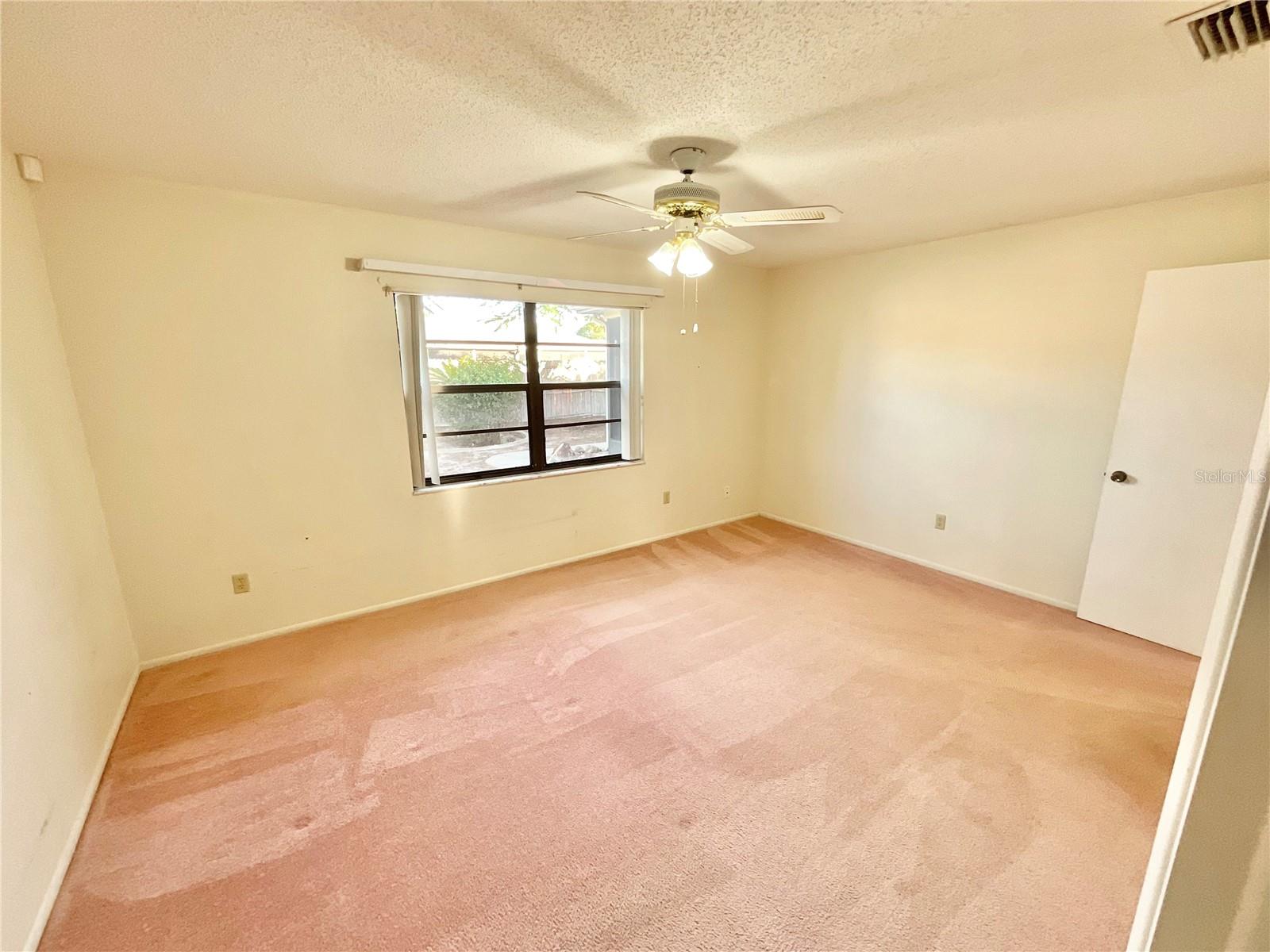 1132 GREENLEA DRIVE