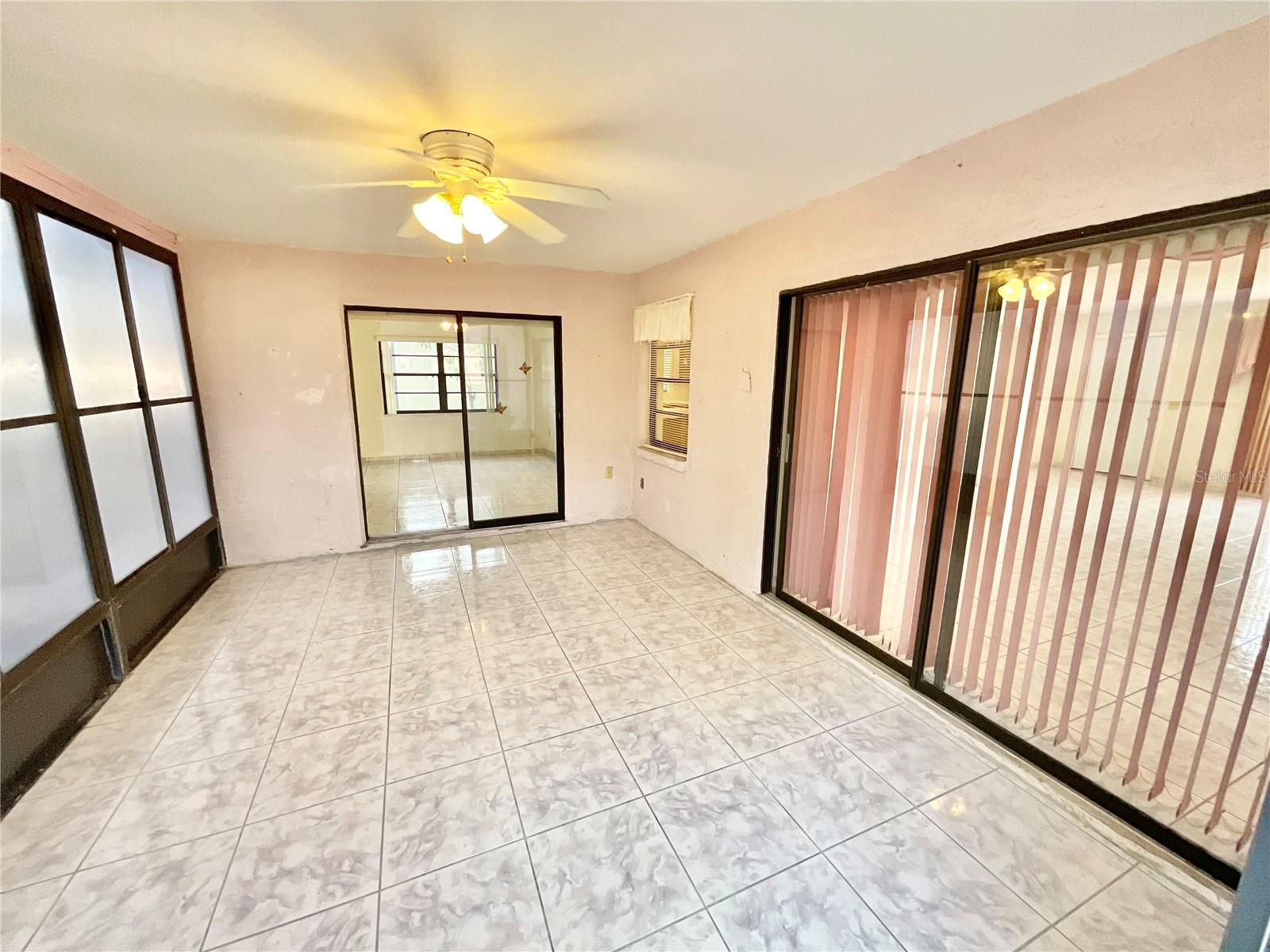 1132 GREENLEA DRIVE