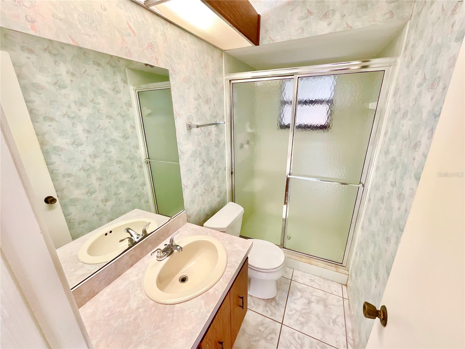 1132 GREENLEA DRIVE