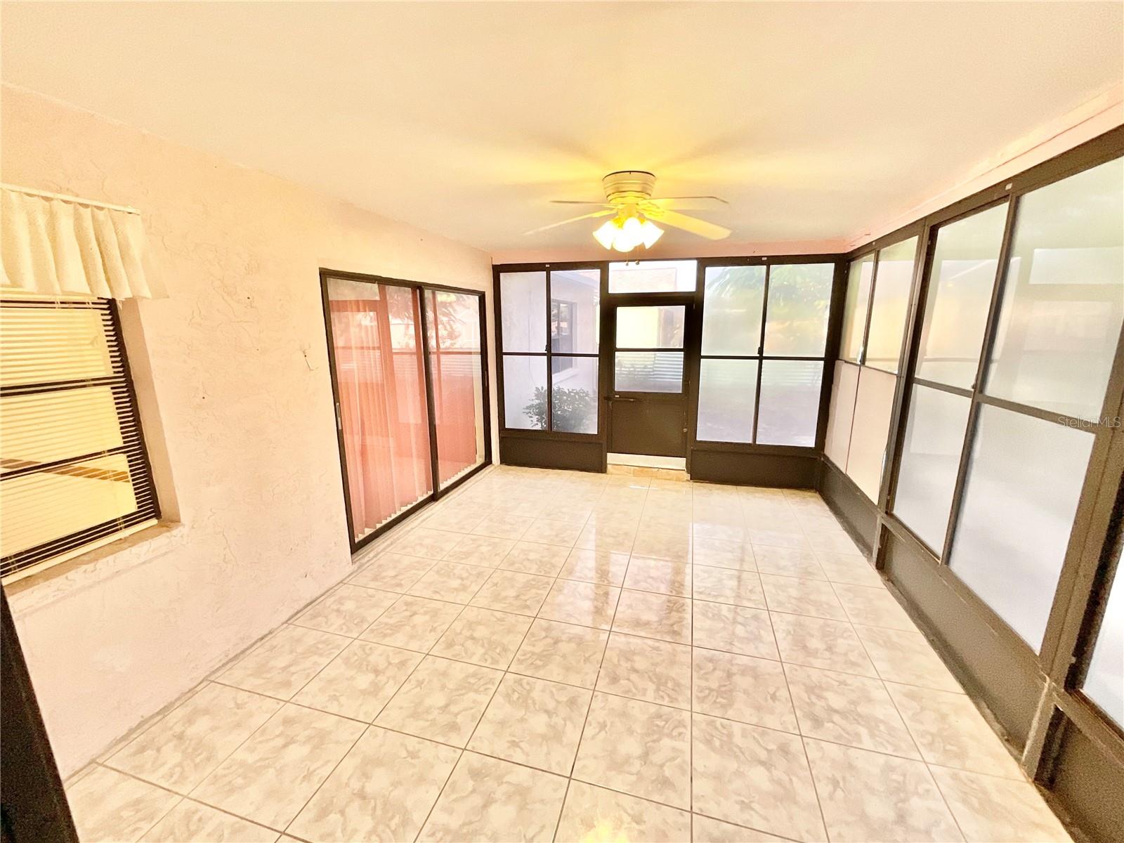 1132 GREENLEA DRIVE