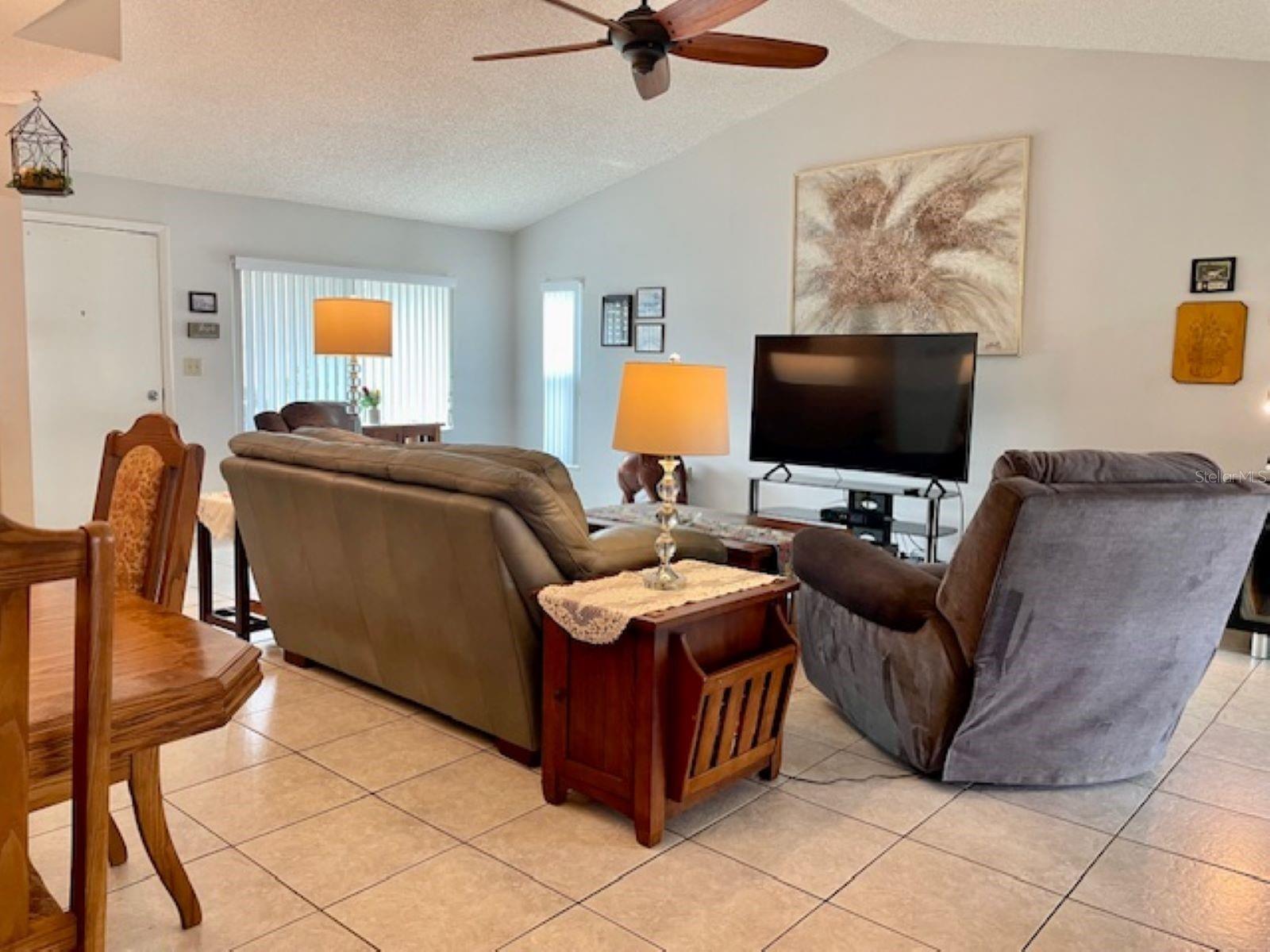 6233 SPOONBILL DR