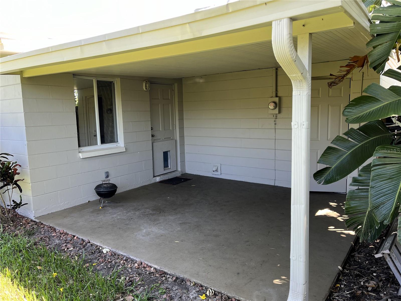 4949 MANOR DR