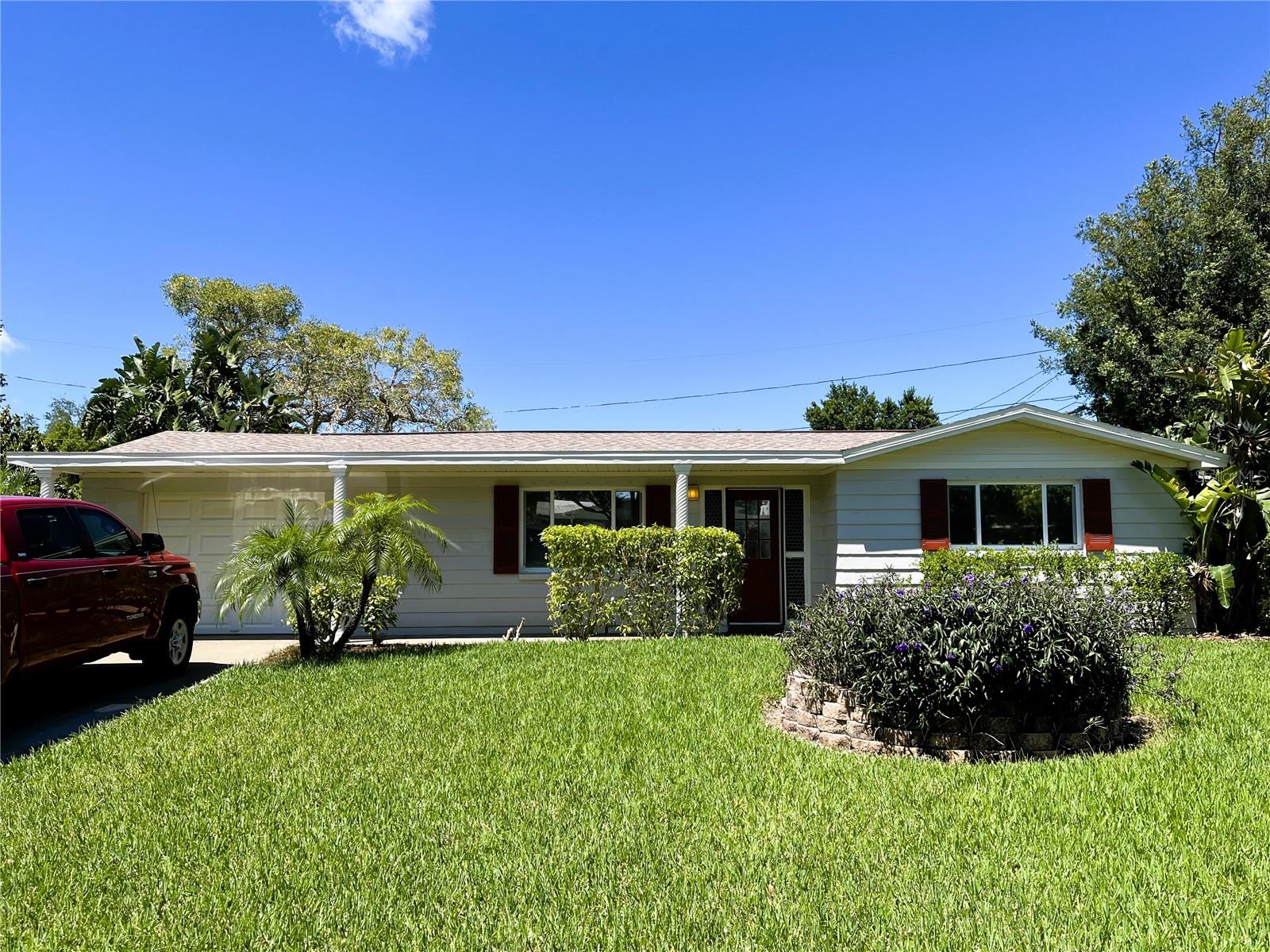 4949 MANOR DR