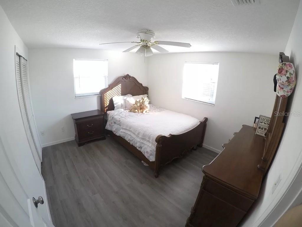 4916 SALEM DR