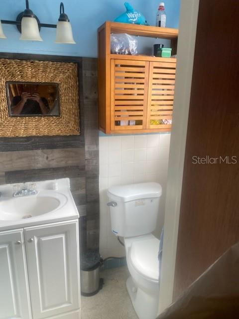 7809 WAXWOOD DRIVE