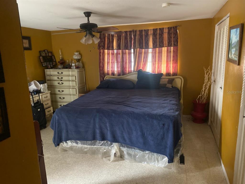 7809 WAXWOOD DRIVE
