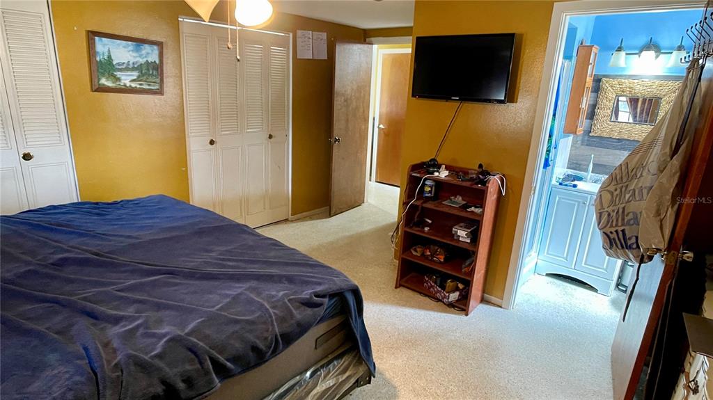 7809 WAXWOOD DRIVE