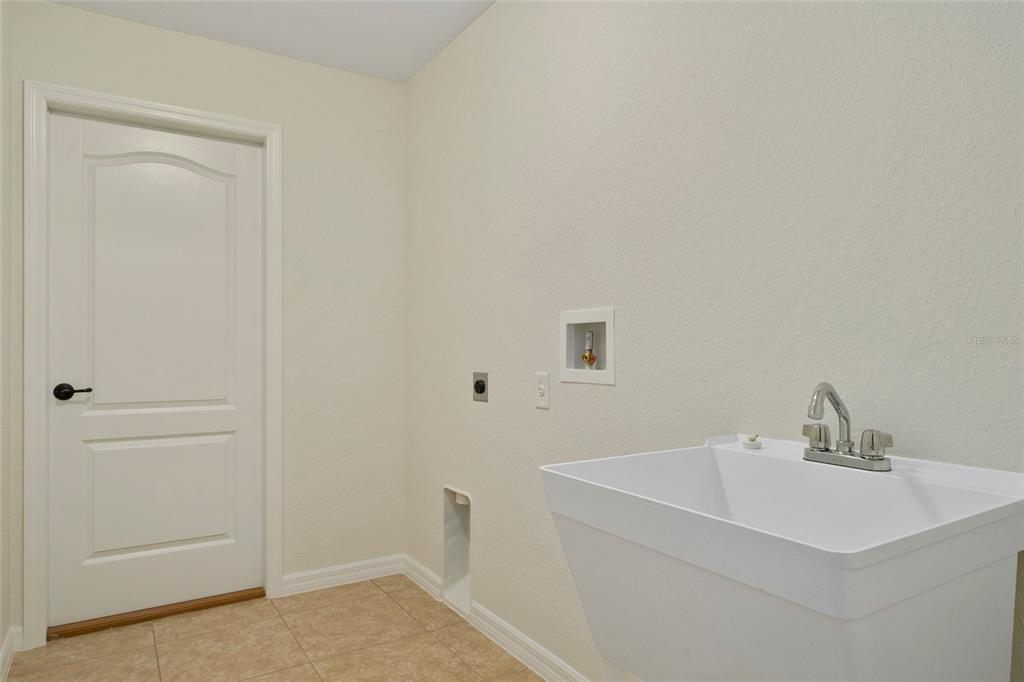 12156 IPSWICH SPARROW ROAD