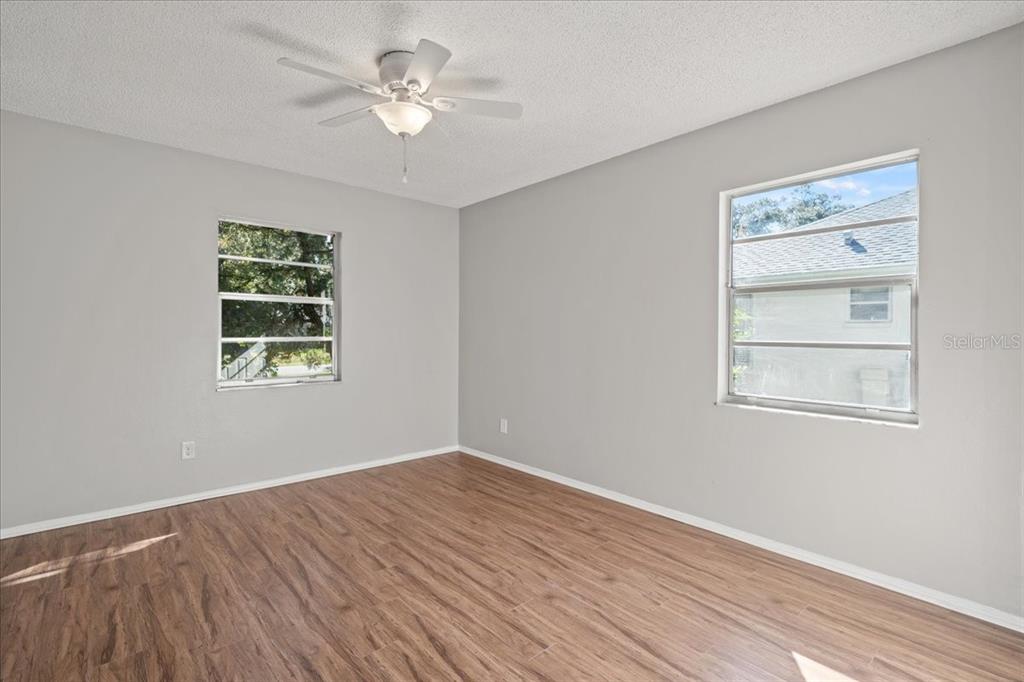 8153 ROYCREST LANE