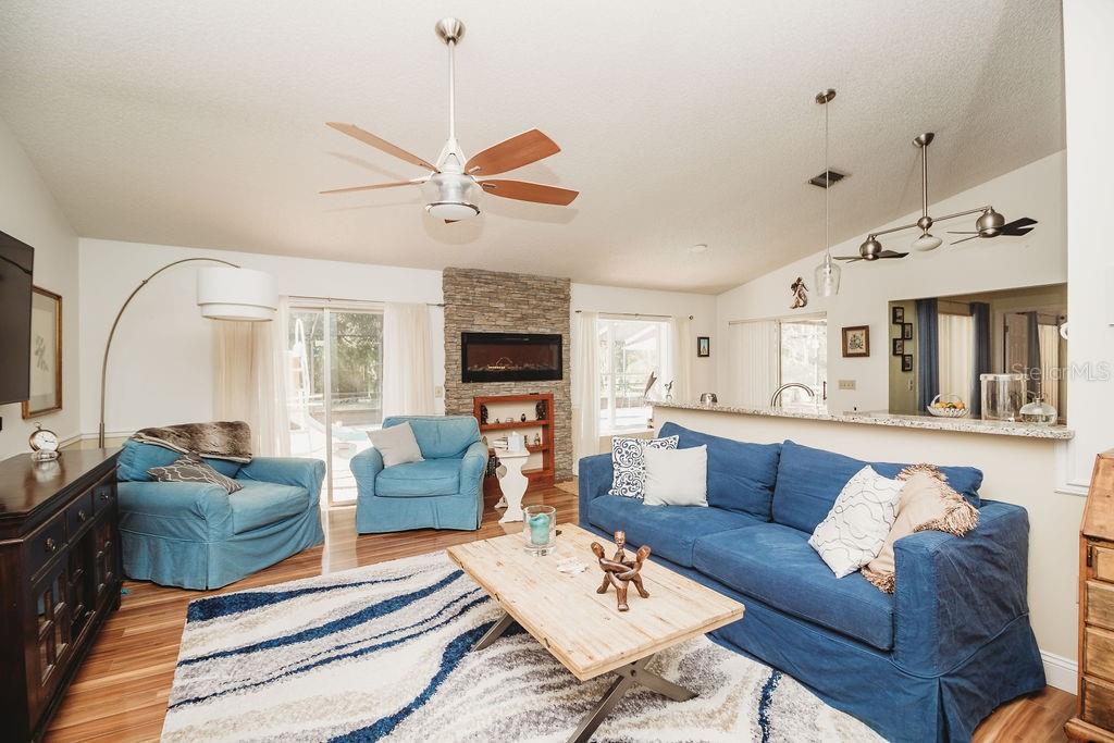 8526 BERKLEY DRIVE