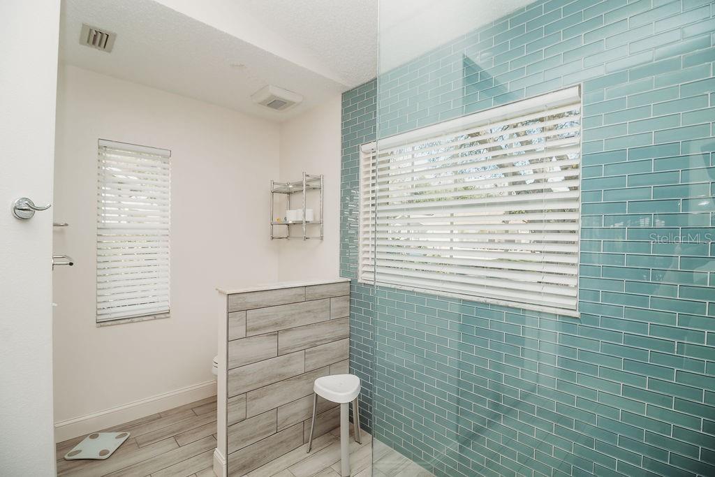 8526 BERKLEY DRIVE