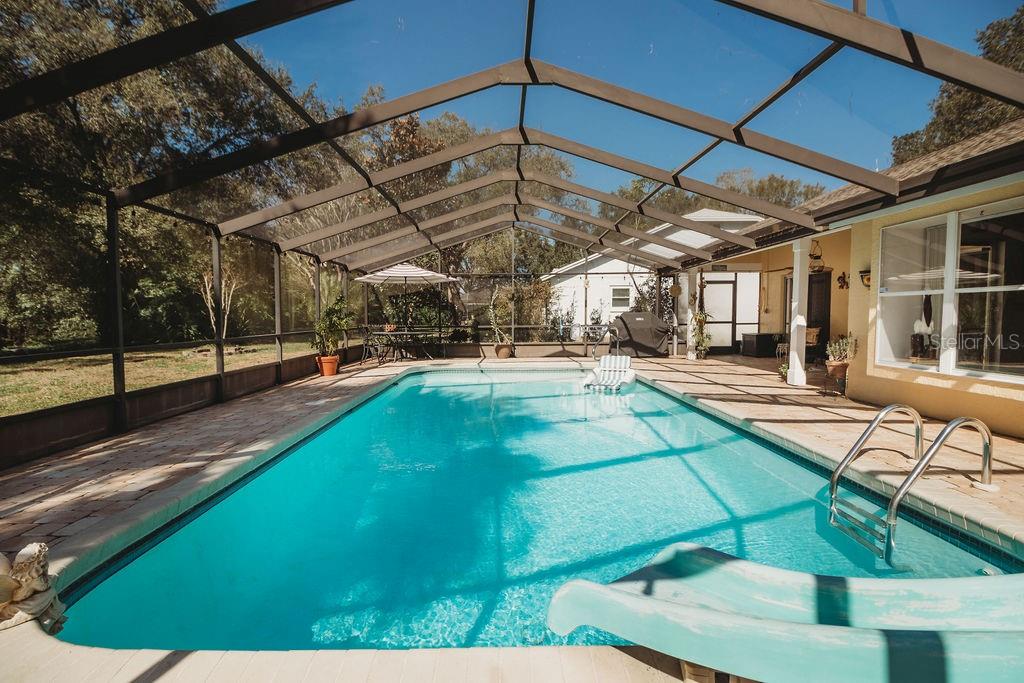 8526 BERKLEY DRIVE