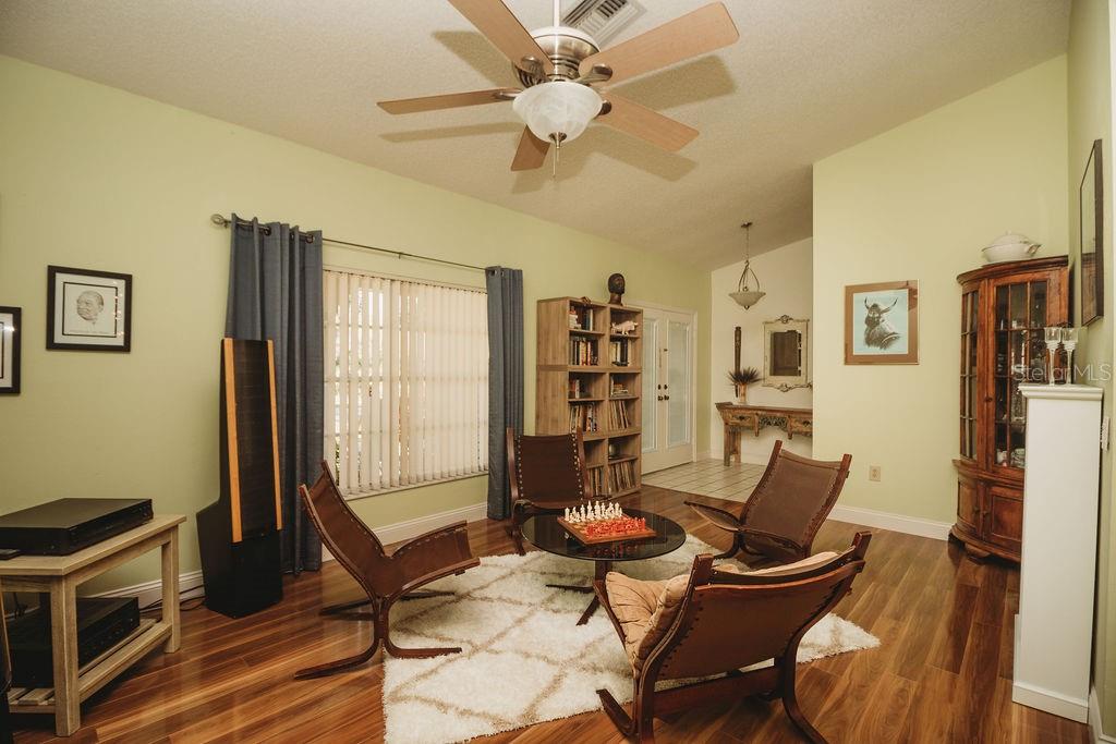 8526 BERKLEY DRIVE