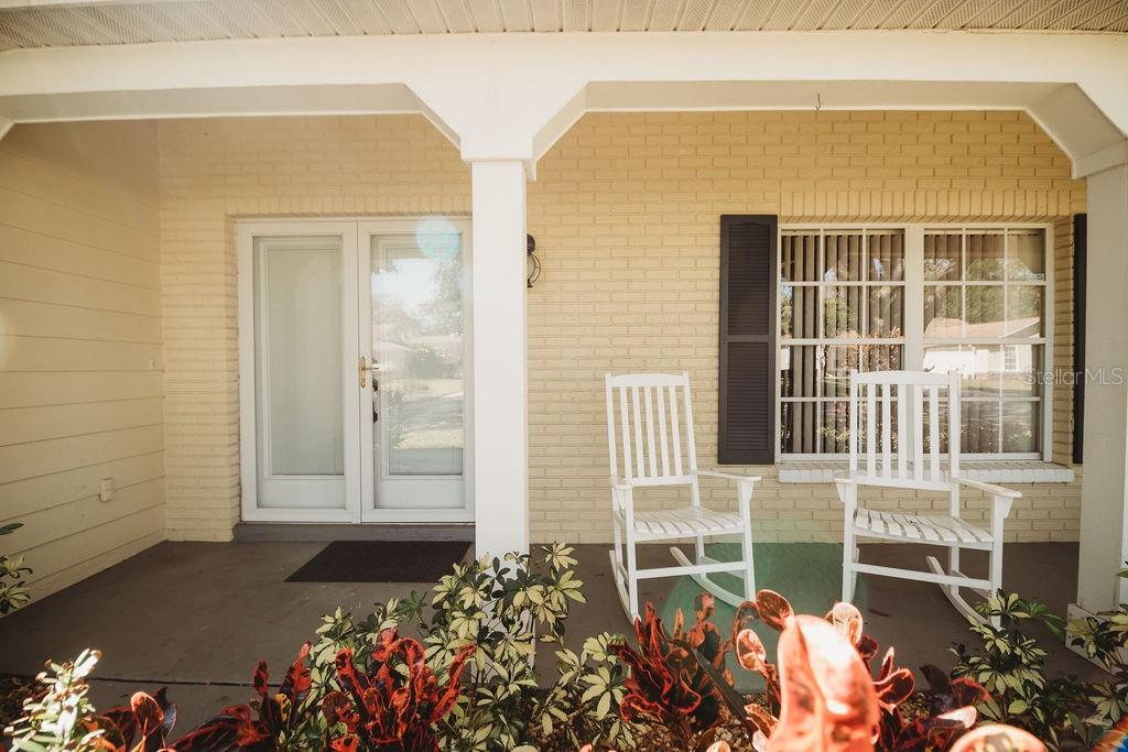 8526 BERKLEY DRIVE