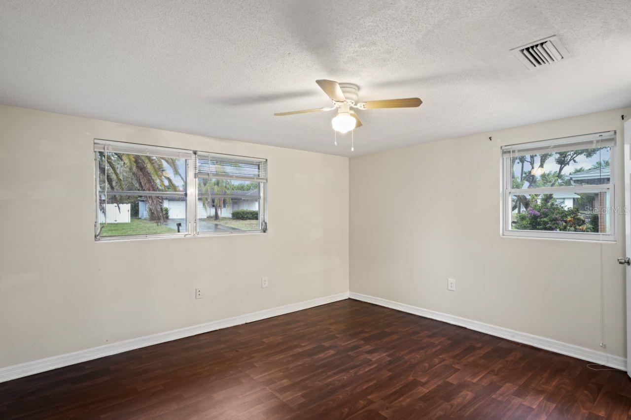 8020 LOTUS DR