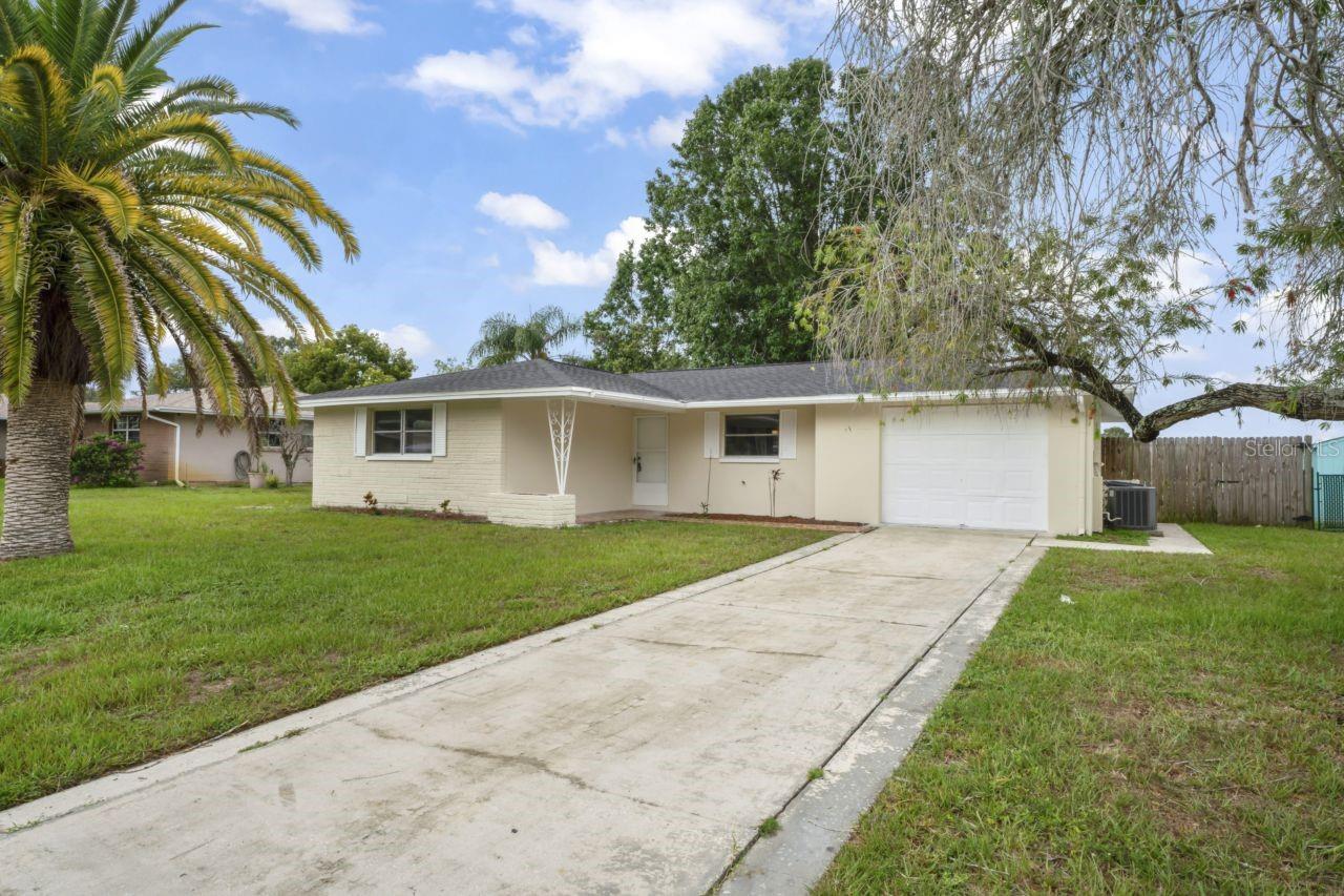 8020 LOTUS DR