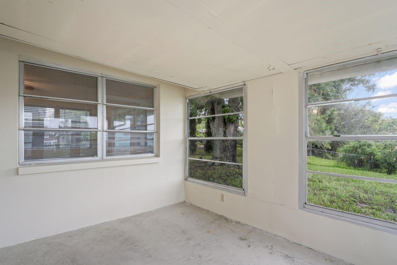 8020 LOTUS DR