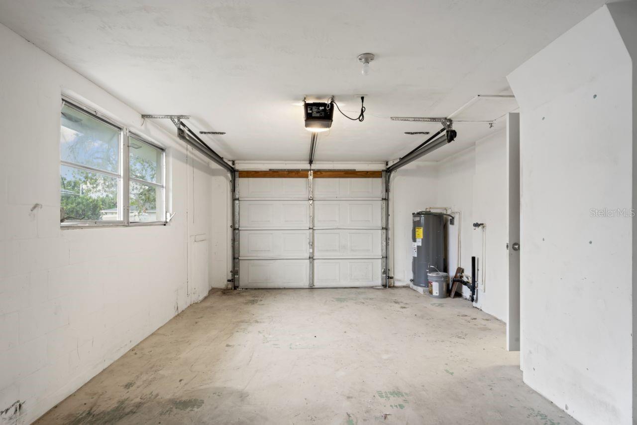 8020 LOTUS DR