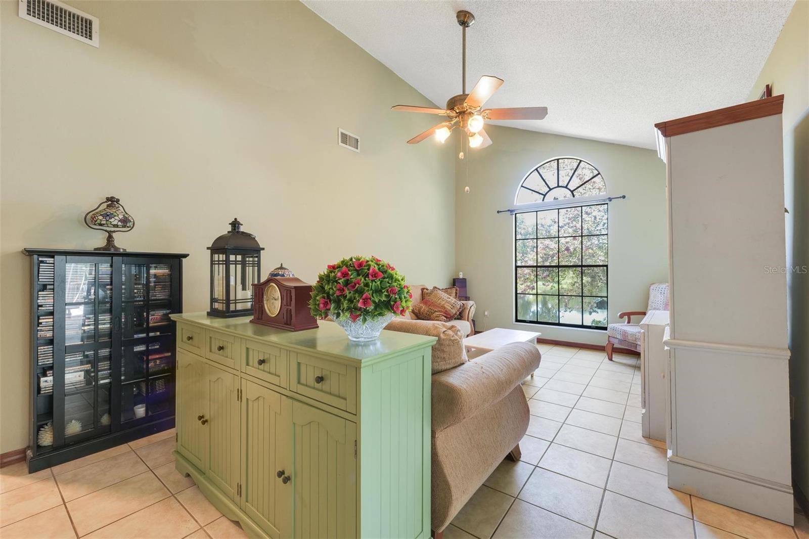 5939 LANTERN COURT