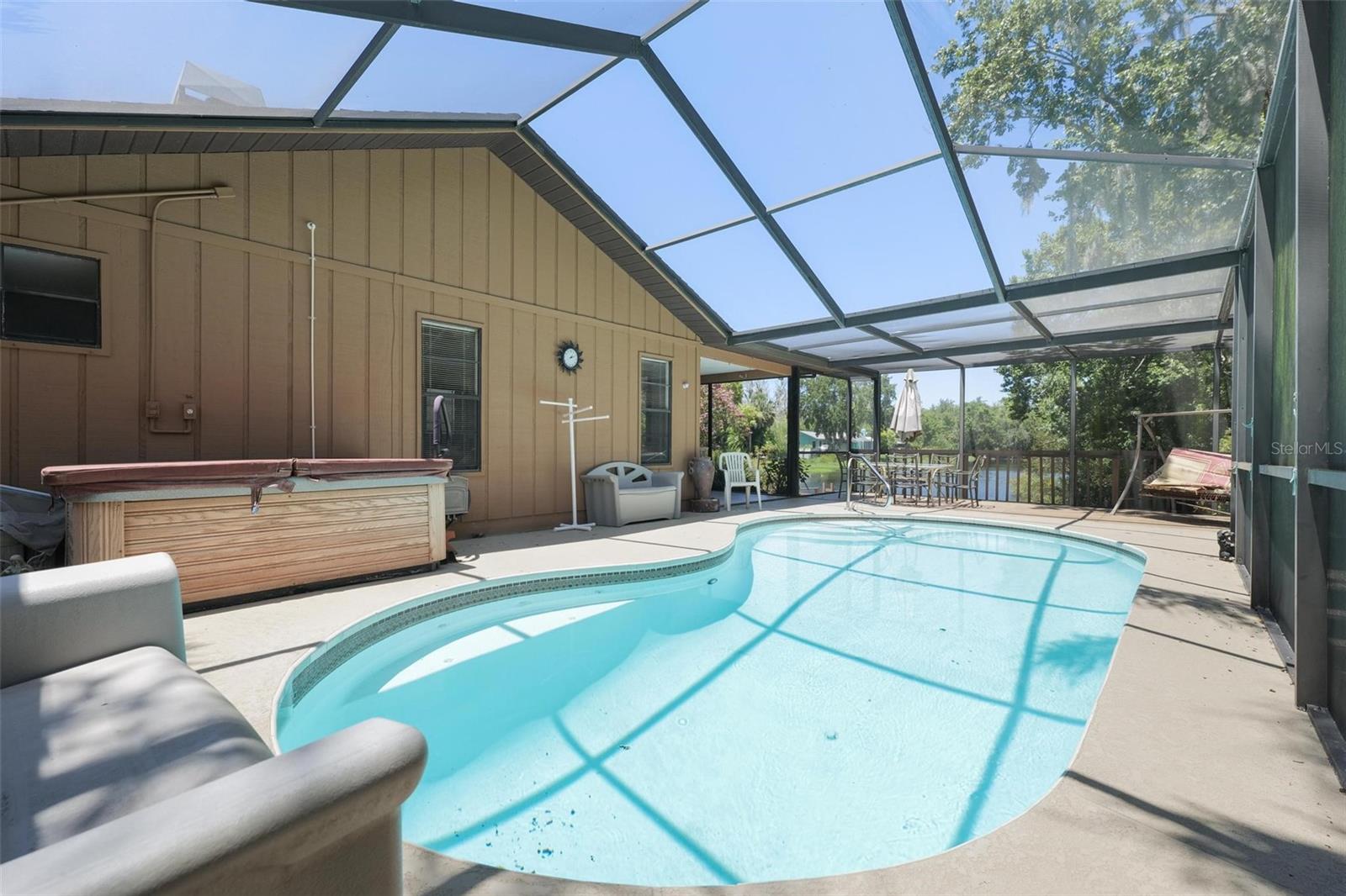 5939 LANTERN COURT