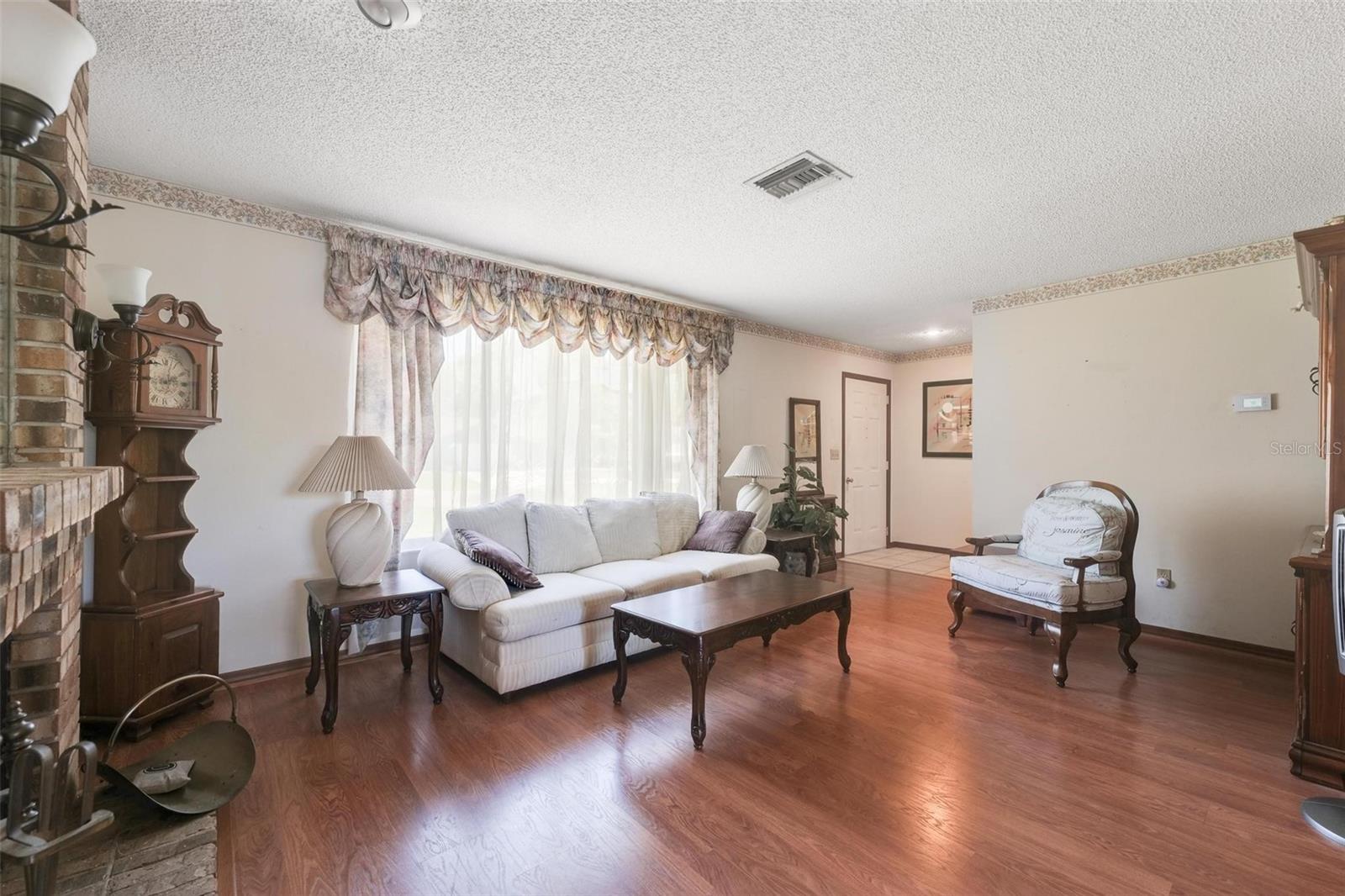 5939 LANTERN COURT