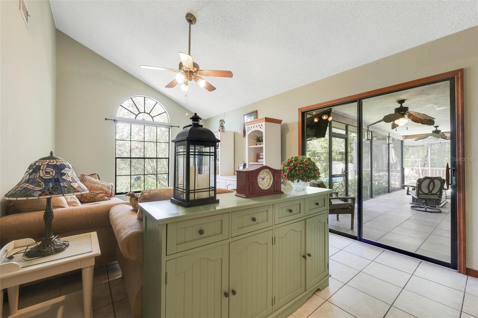5939 LANTERN COURT