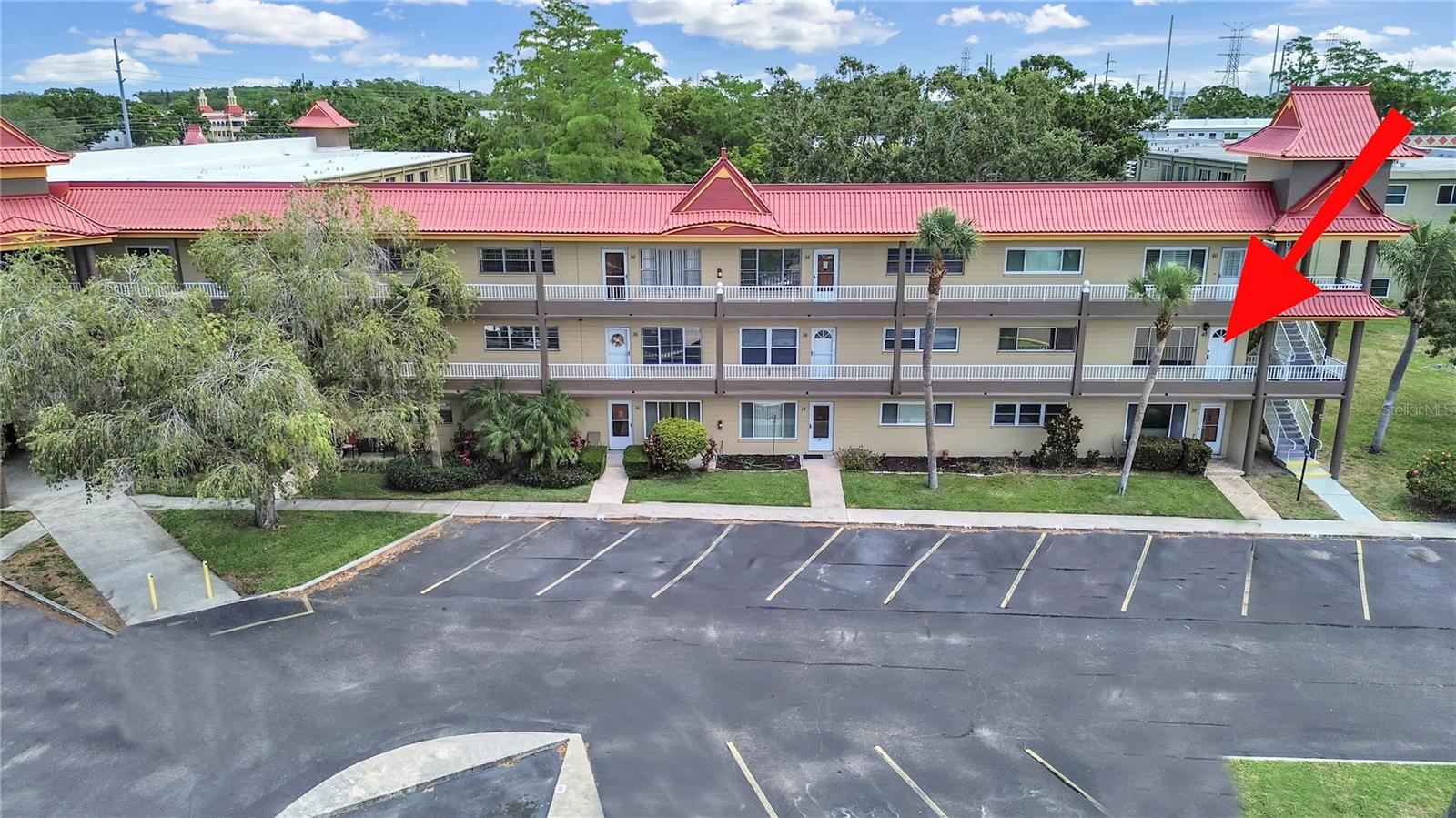2402 ECUADORIAN WAY #40