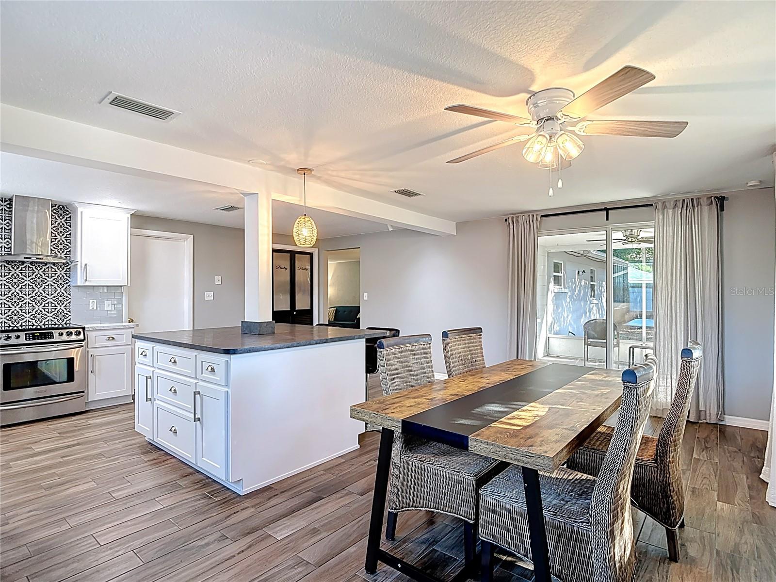 4077 RAMONA DR