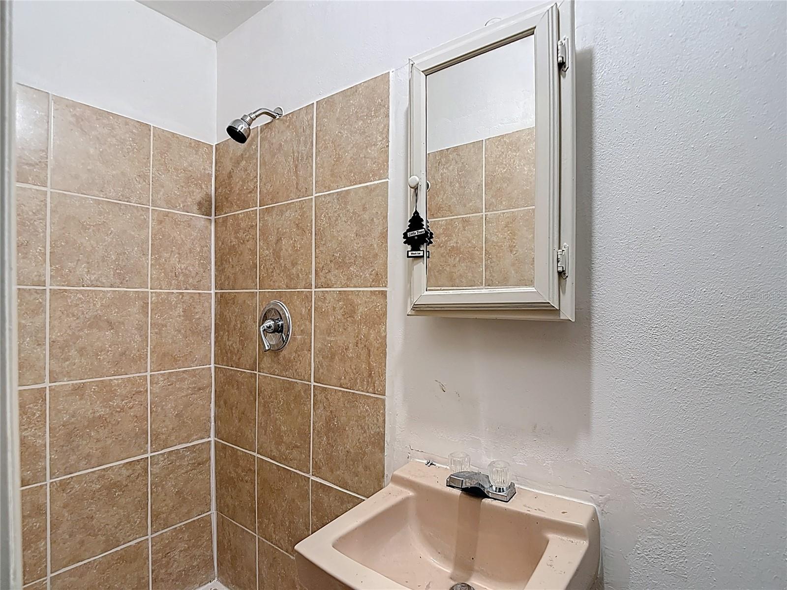 4077 RAMONA DR