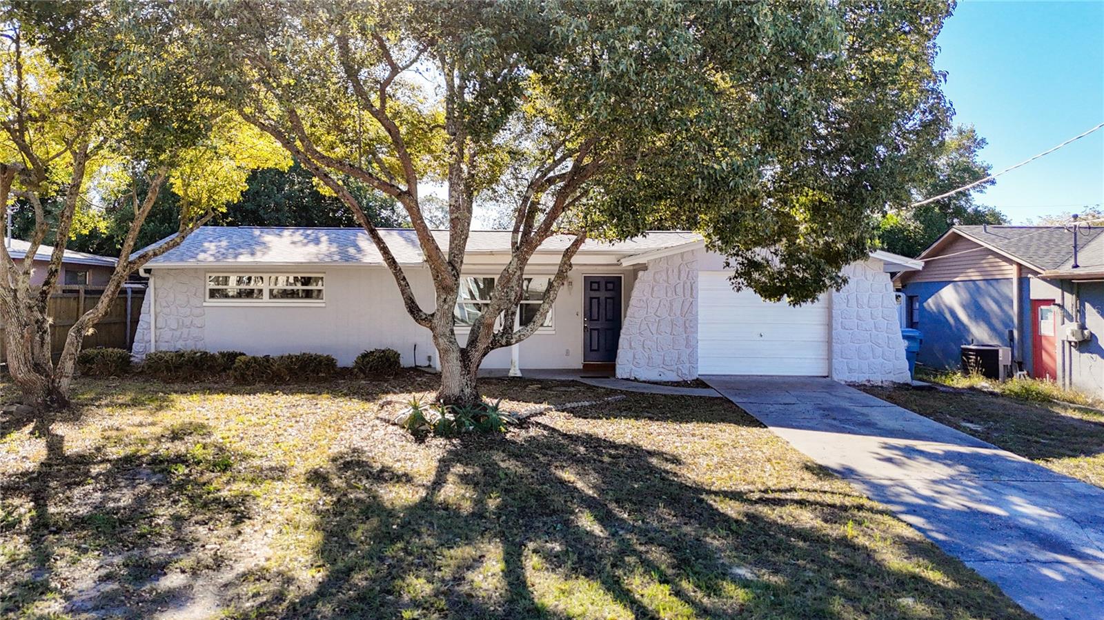 4077 RAMONA DR