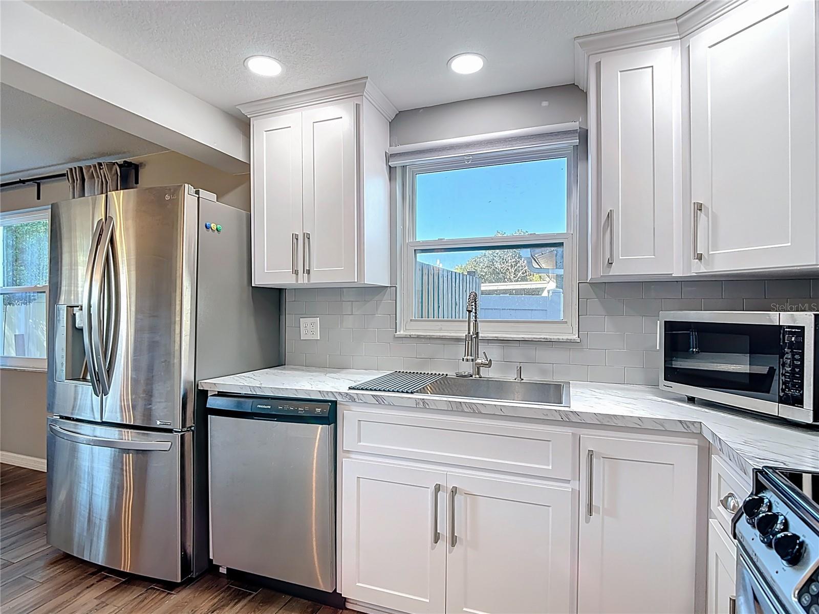 4077 RAMONA DR