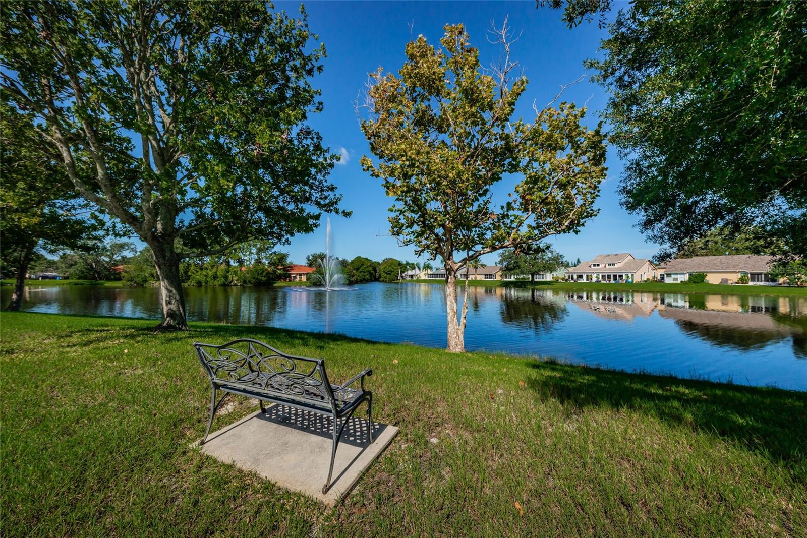 4233 NORTHAMPTON DR