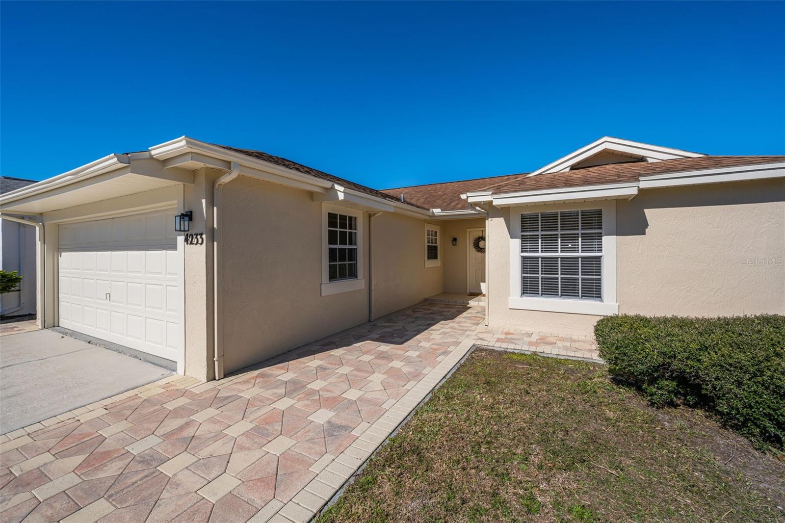 4233 NORTHAMPTON DR